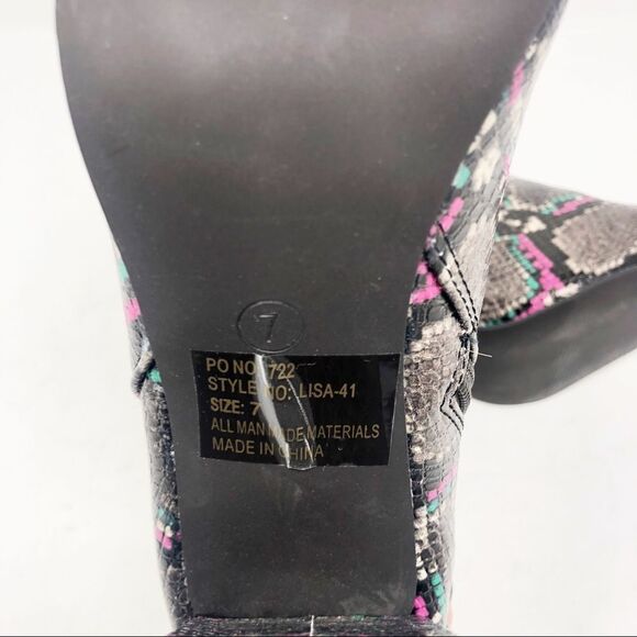 BRECKELLE’S | Snake Animal Print Side Zip Boots Booties Gray Pink Teal Size 7 - Picture 9 of 11